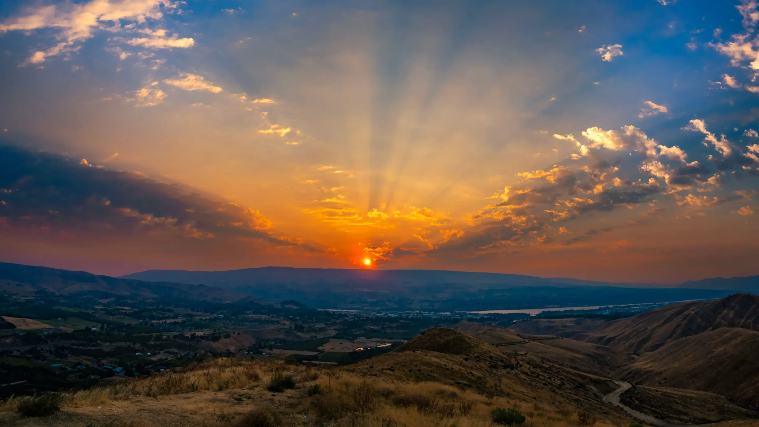 Sunset over the Wenatchee valley, the north-central Washington area A&N Plumbing serves.